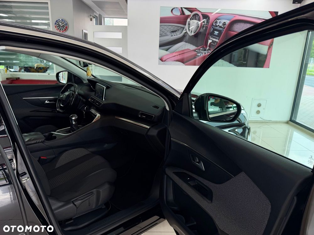 Peugeot 3008 1.6 BlueHDi Allure S&S - 19