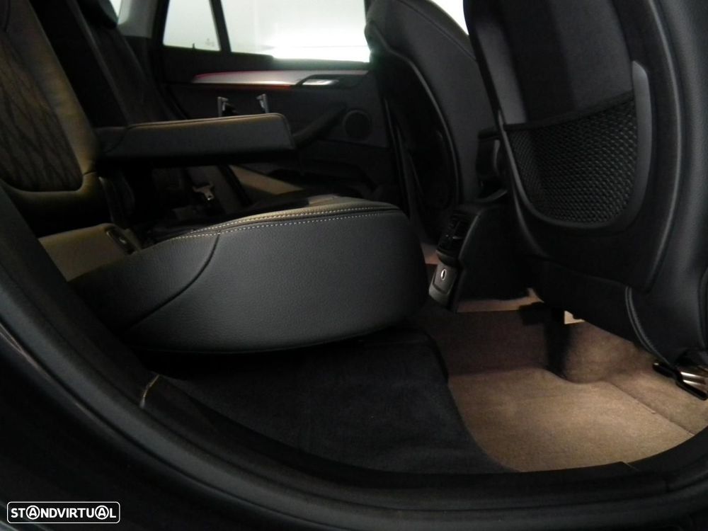 BMW X1 16 d sDrive xLine - 14