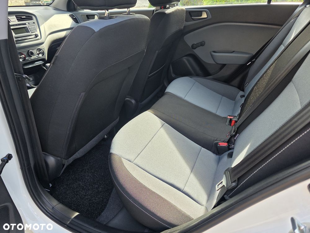 Hyundai i20 1.2 Select - 25