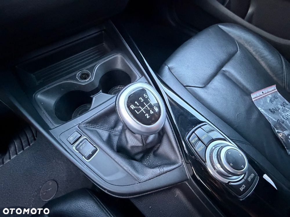 BMW Seria 1 118d Edition Metropolitan - 22