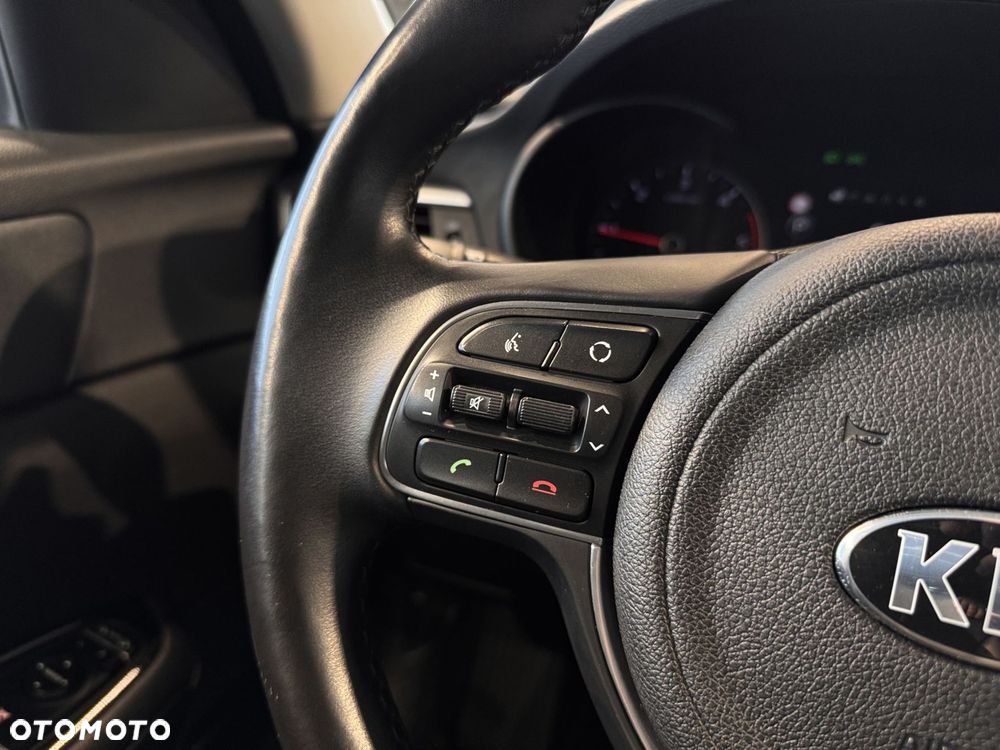 Kia Optima - 24