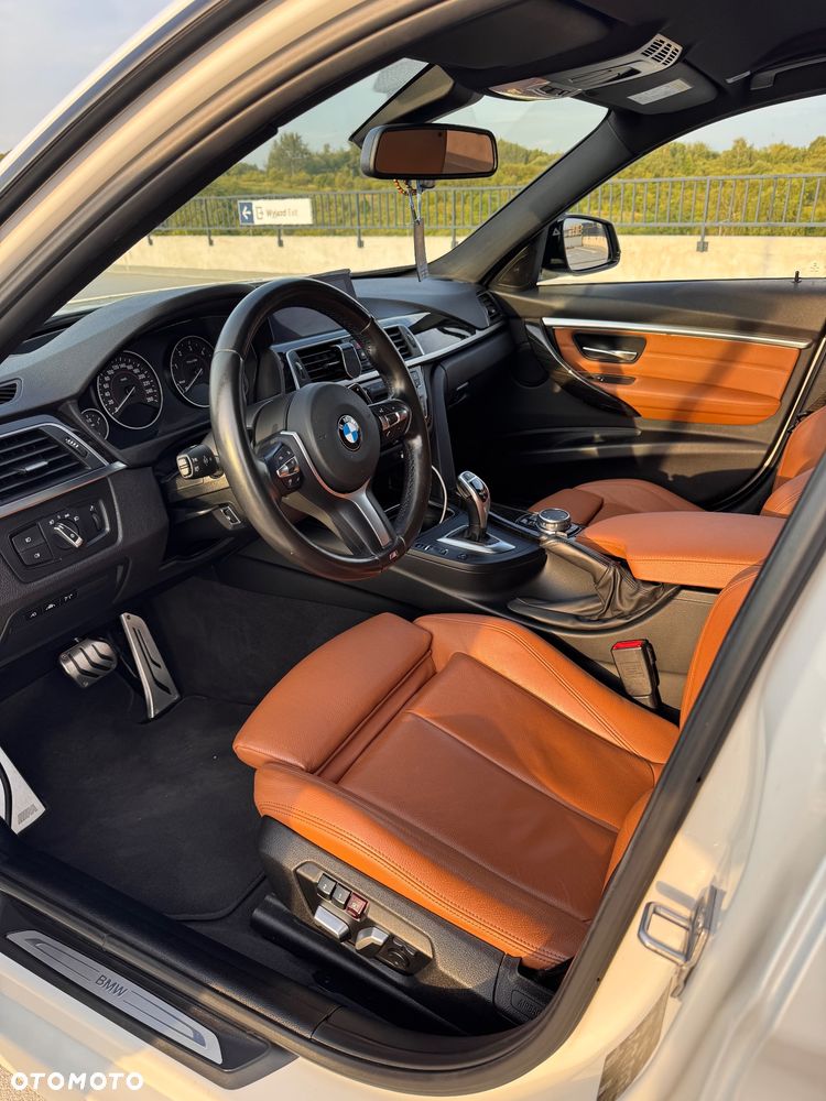 BMW Seria 3 330d M Sport Shadow - 11