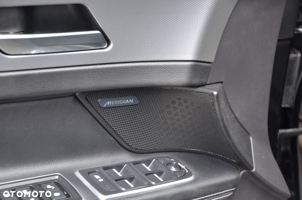 Jaguar XF 3.0 TDV6 R-Sport - 22