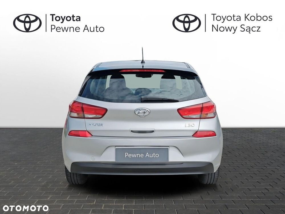 Hyundai i30 1.4 Classic + - 4