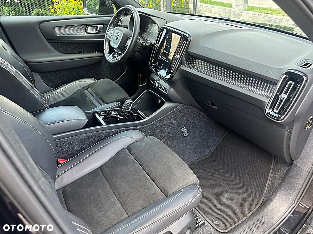 Volvo XC 40 T3 Geartronic RDesign - 25
