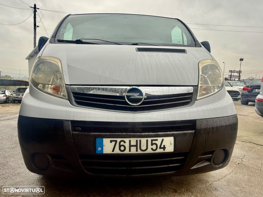 Opel Vivaro longa - 33