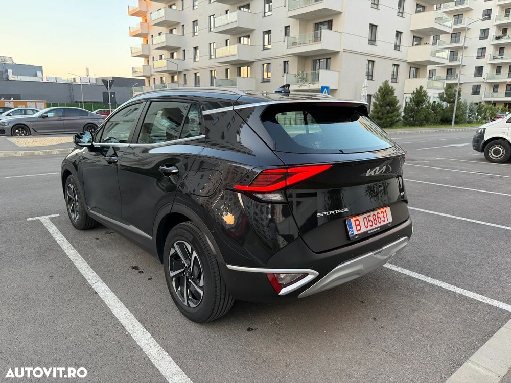 Kia Sportage 1.6 T-GDI HEV 6AT 4x2 Business Line - 4