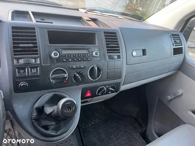 Volkswagen Transporter T5 TDI L2H1 - 5