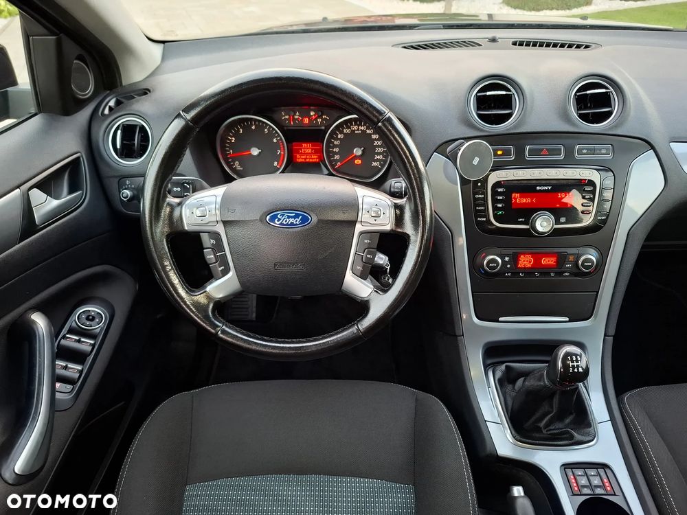 Ford Mondeo 1.6 Ti-VCT Trend - 32