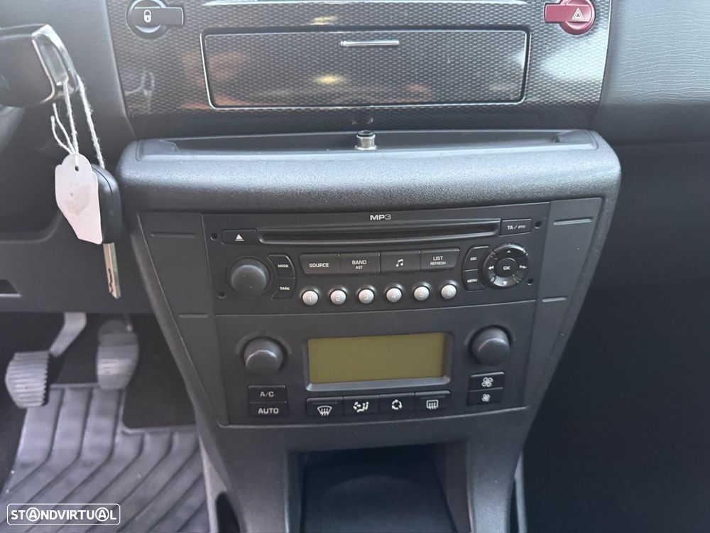 Citroën C4 1.6 HDi 110 VTR Pack - 11