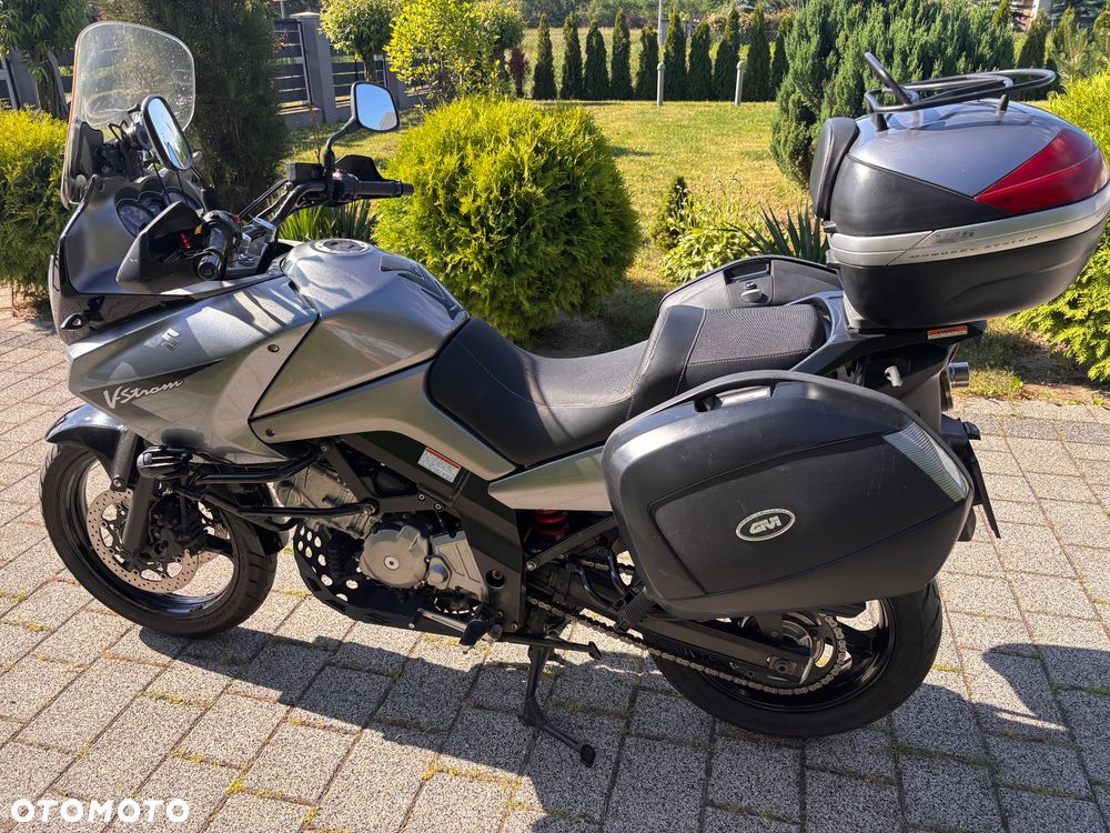 Suzuki V-STROM - 4