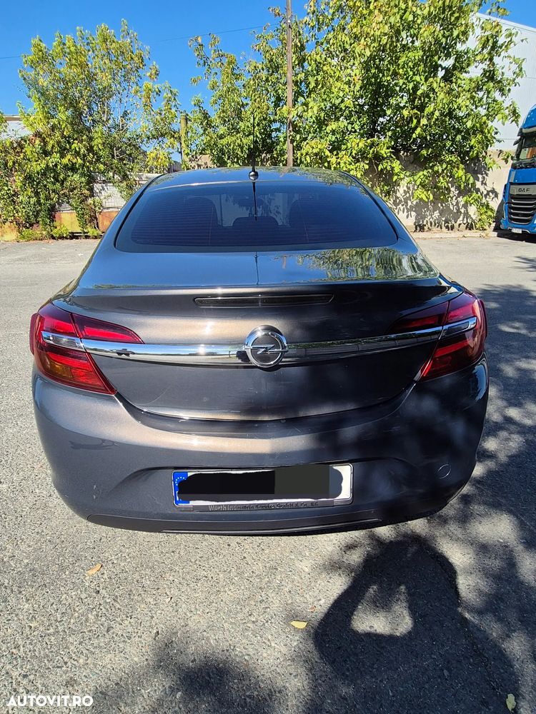 Opel Insignia 2.0 CDTi ECOTEC - 12
