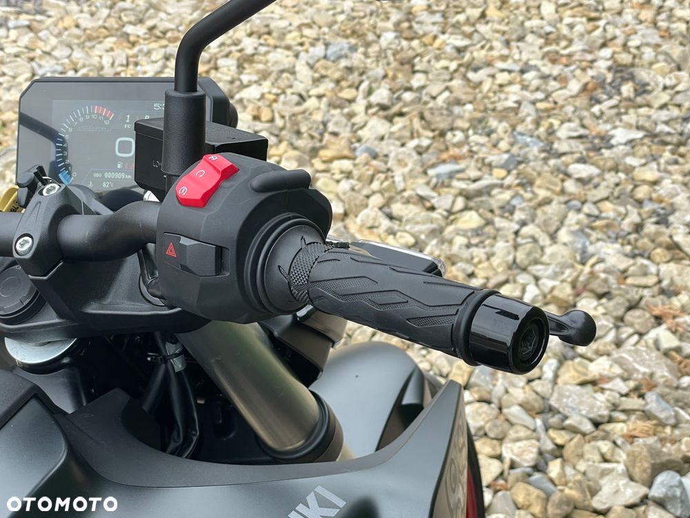Suzuki GSX - 15