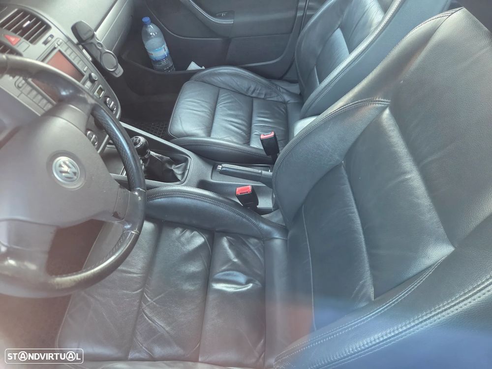 VW Golf 2.0 TDi 4M Confortline - 4