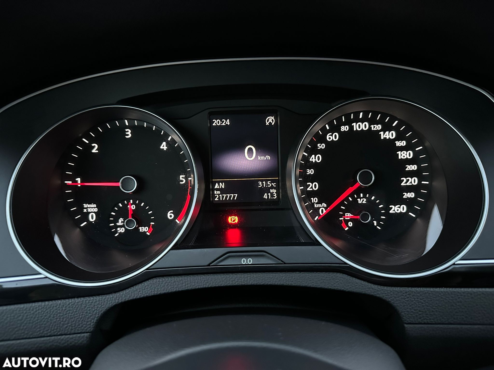 Volkswagen Passat 2.0 TDI DSG Highline - 11