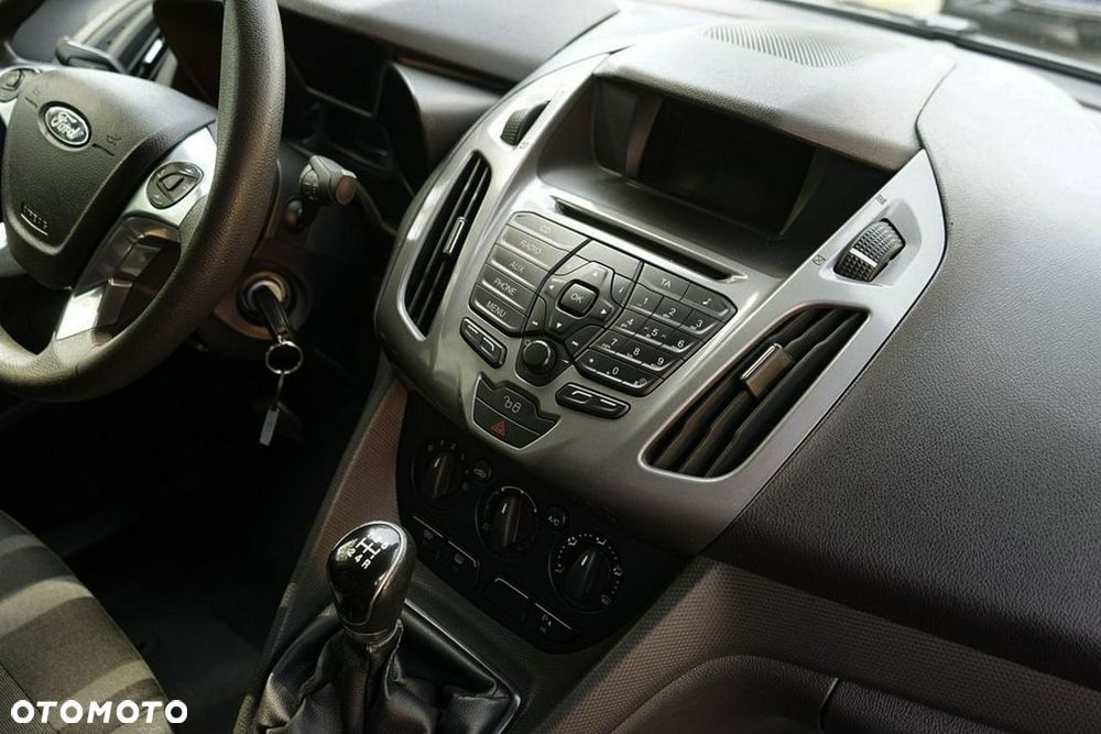 Ford Transit Connect - 23