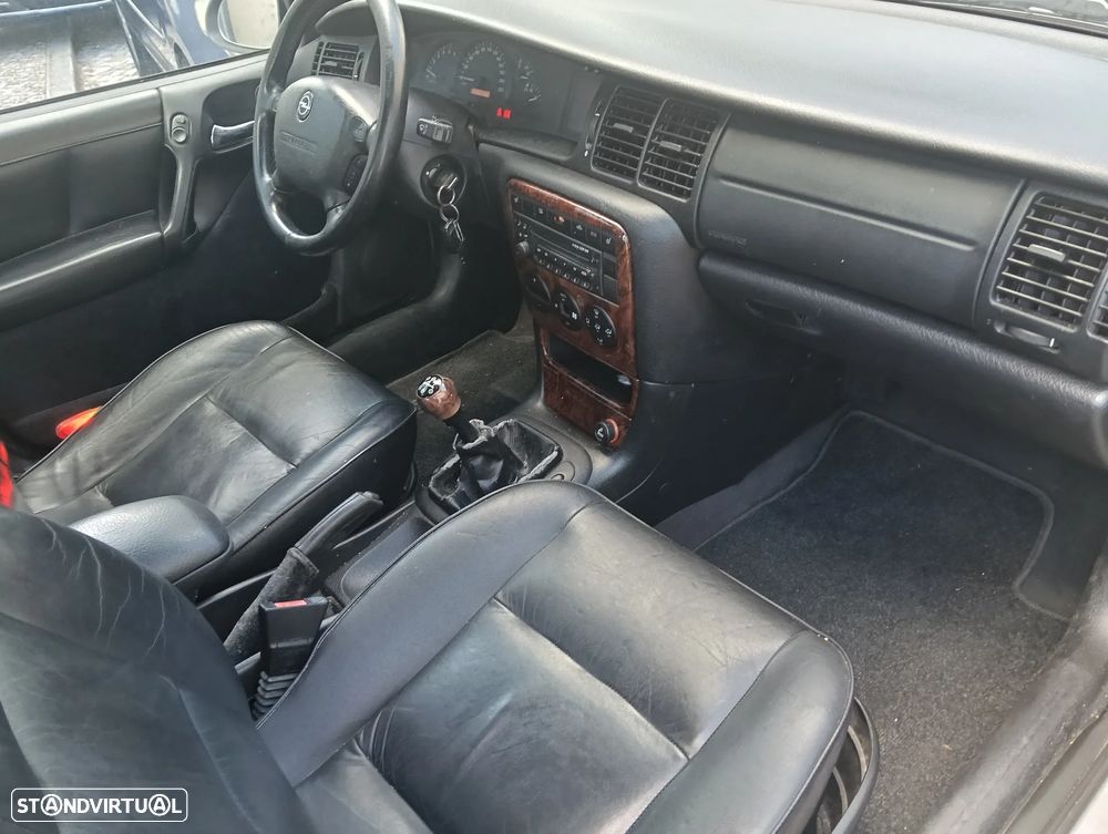 Opel Vectra Caravan 2.2 DTi Elegan. - 24