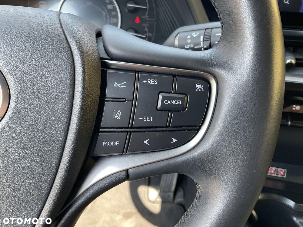 Lexus UX 250h GPF F Sport Design 2WD - 22