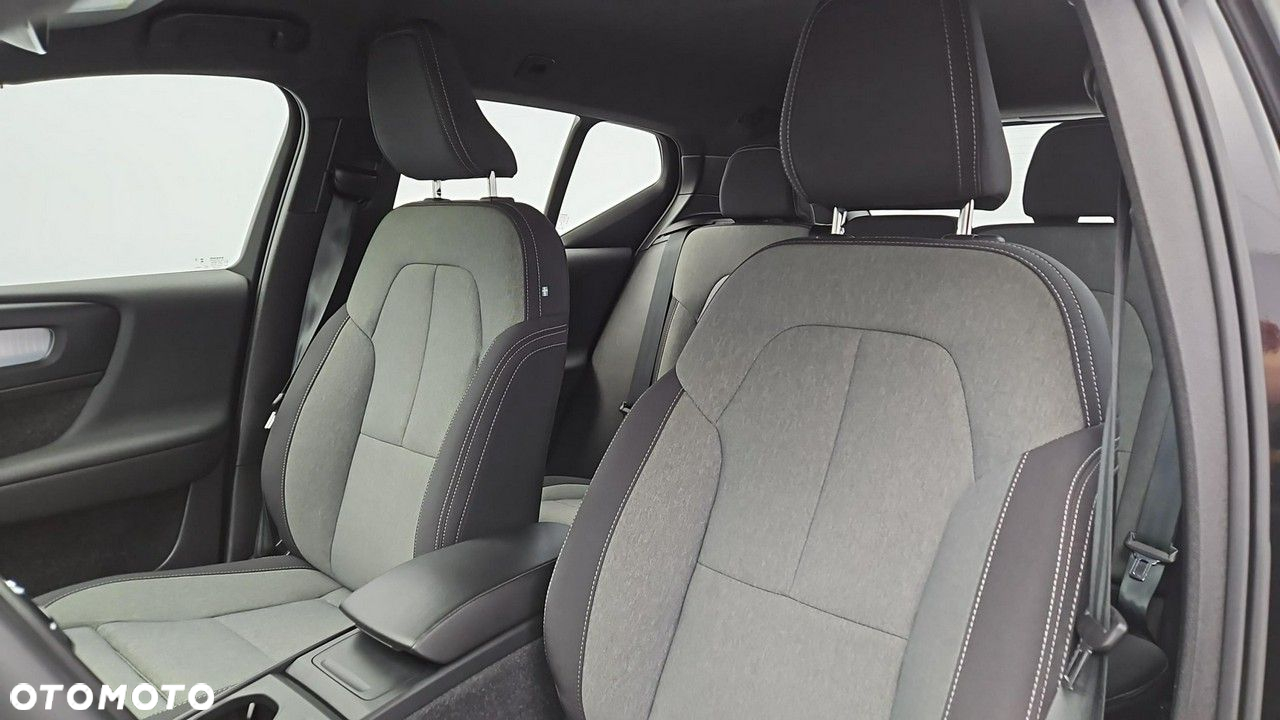 Volvo XC 40 B3 Core - 11