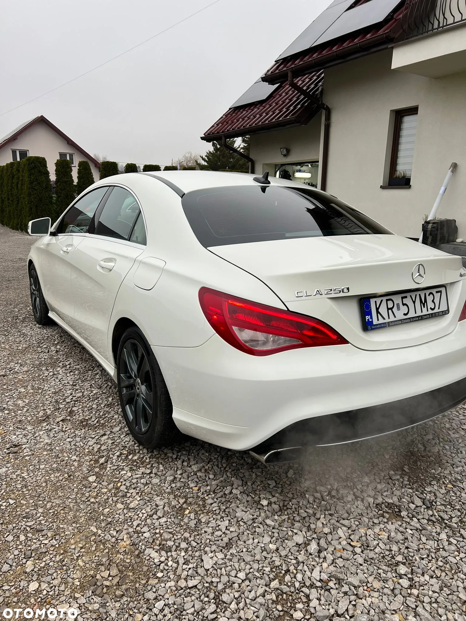 Mercedes-Benz CLA 250 4Matic 7G-DCT - 3
