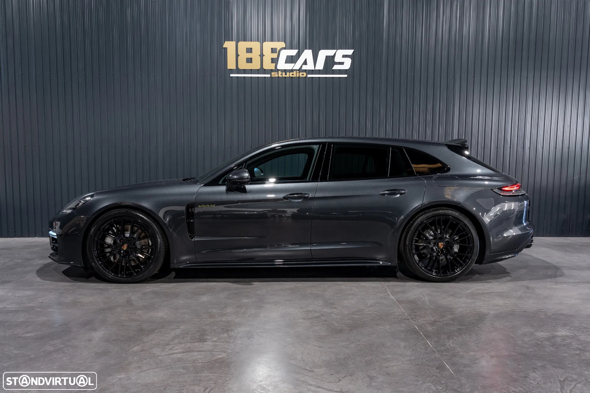 Porsche Panamera Sport Turismo 4 E-Hybrid Platinum Edition - 31