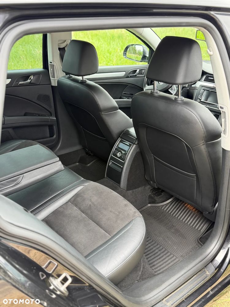 Skoda Superb 2.0 TDI Elegance DSG - 13