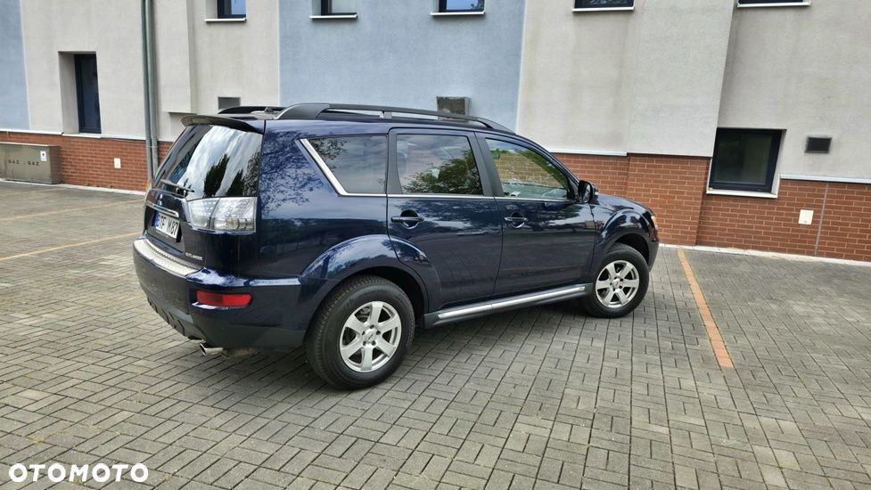 Mitsubishi Outlander 2.0 2WD Diamant Edition - 3