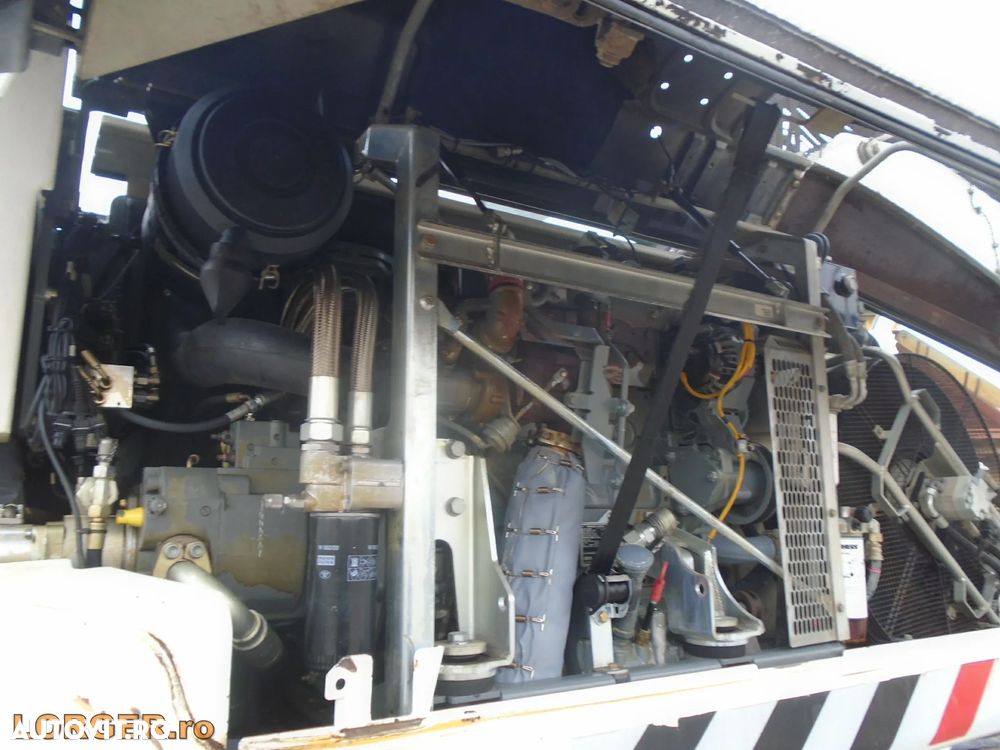 Liebherr A 918 Compact - 9