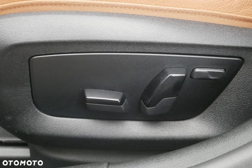 BMW Seria 5 - 36