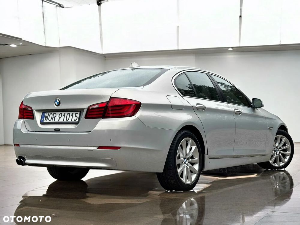 BMW Seria 5 520i - 12
