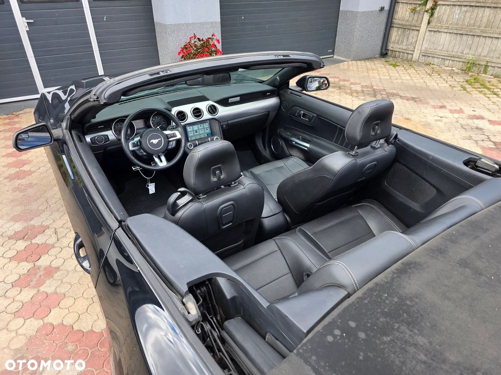 Ford Mustang Cabrio 2.3 Eco Boost - 39