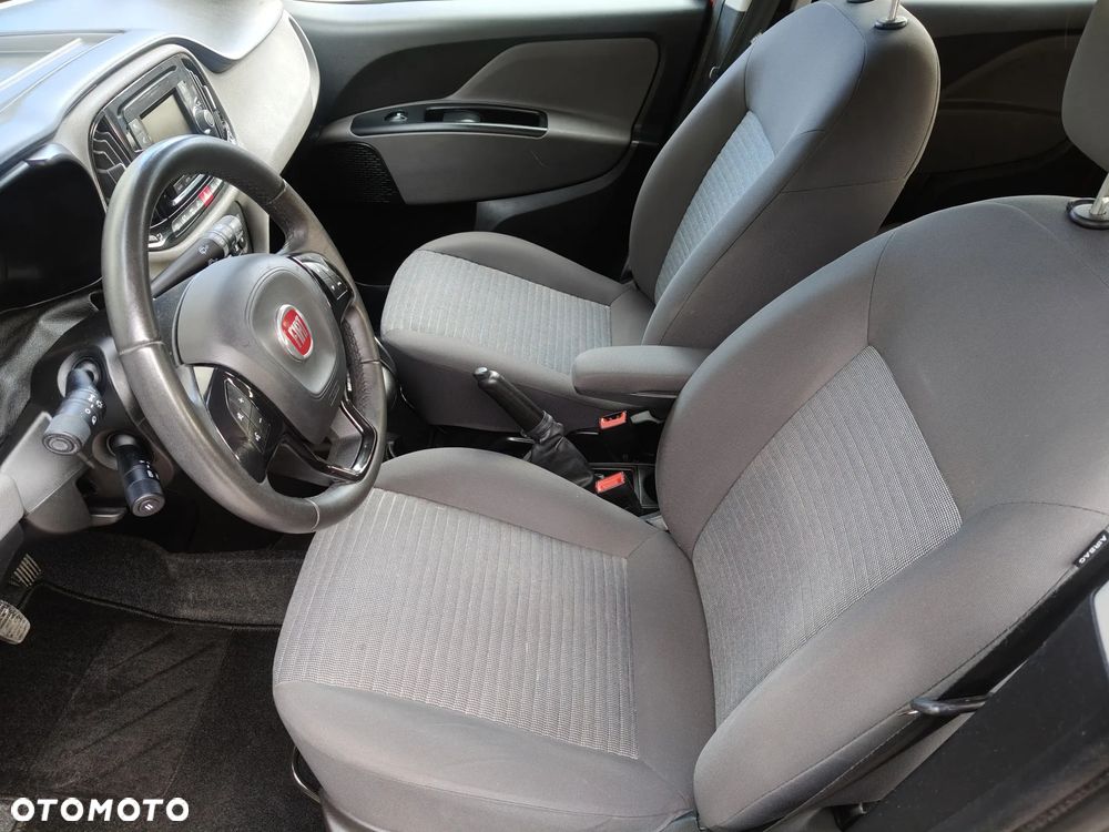 Fiat Doblo 1.4 T-Jet 16V Emotion - 8