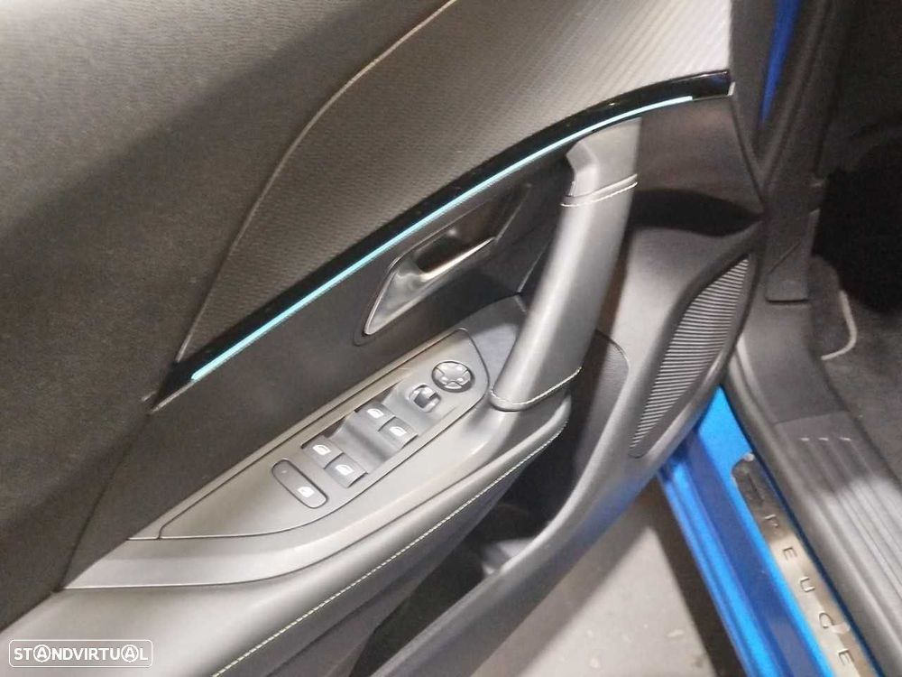 Peugeot 2008 1.2 PureTech GT - 14