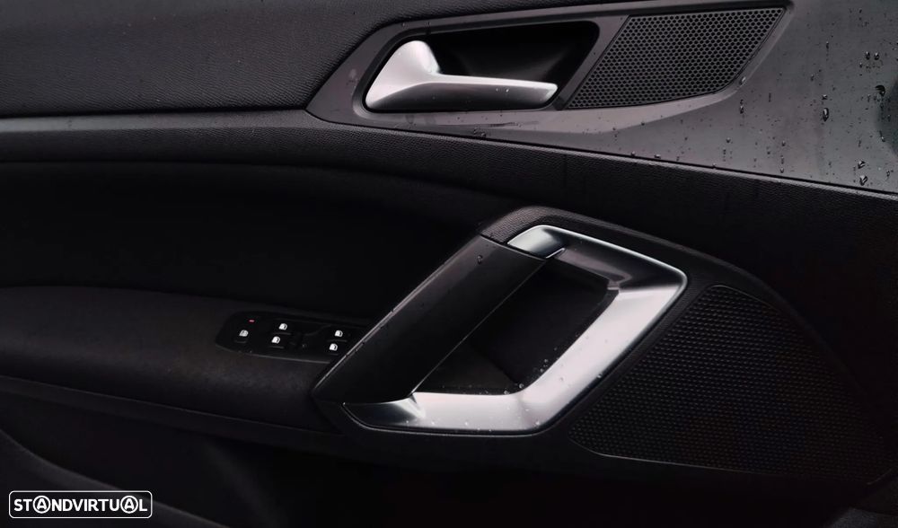 Peugeot 308 1.2 PureTech Style - 13