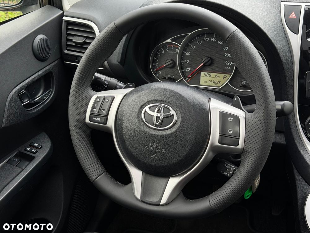 Toyota Verso S 1.33 Premium MS - 14