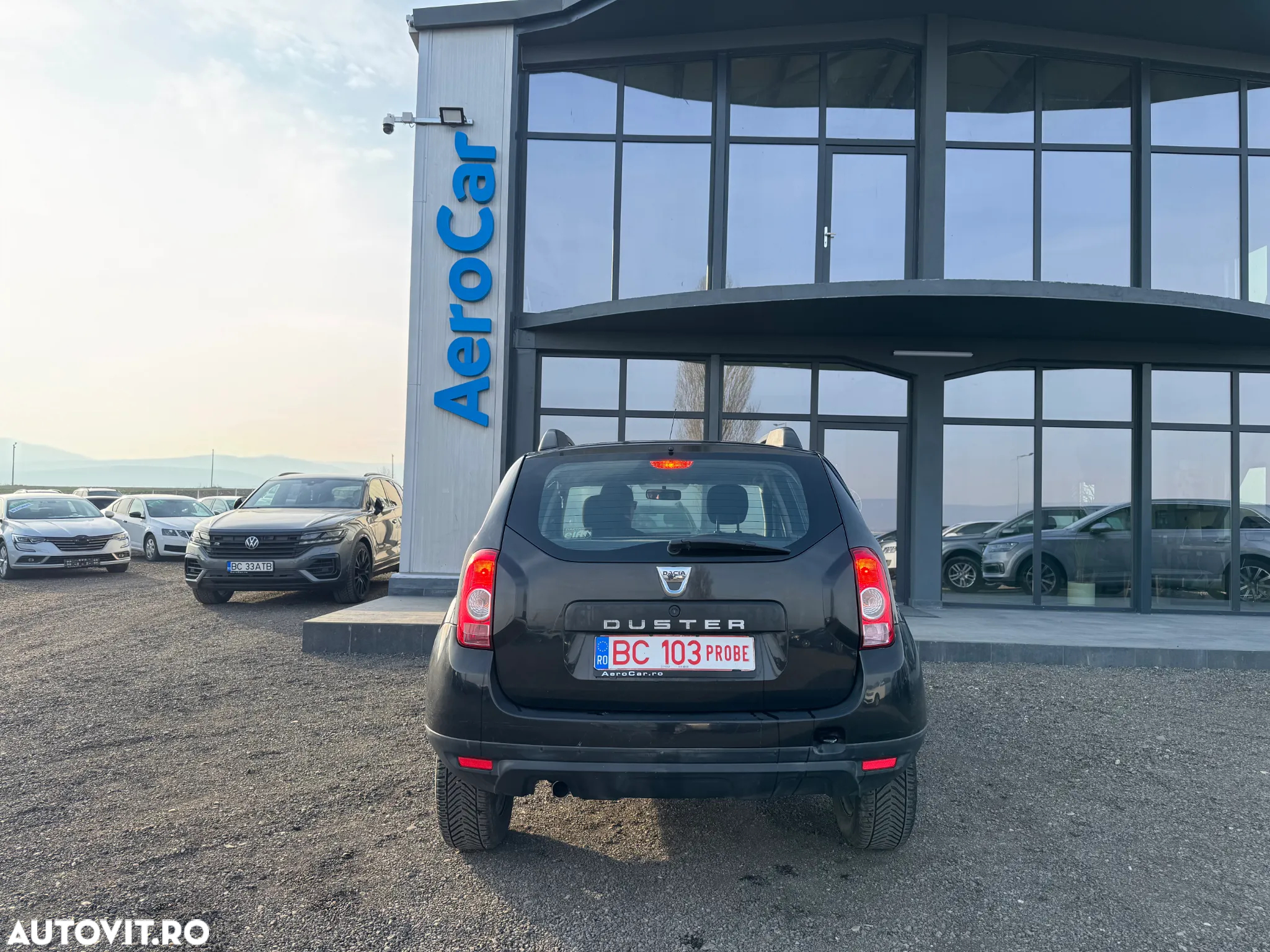 Dacia Duster 1.6 4x2 Laureate - 8