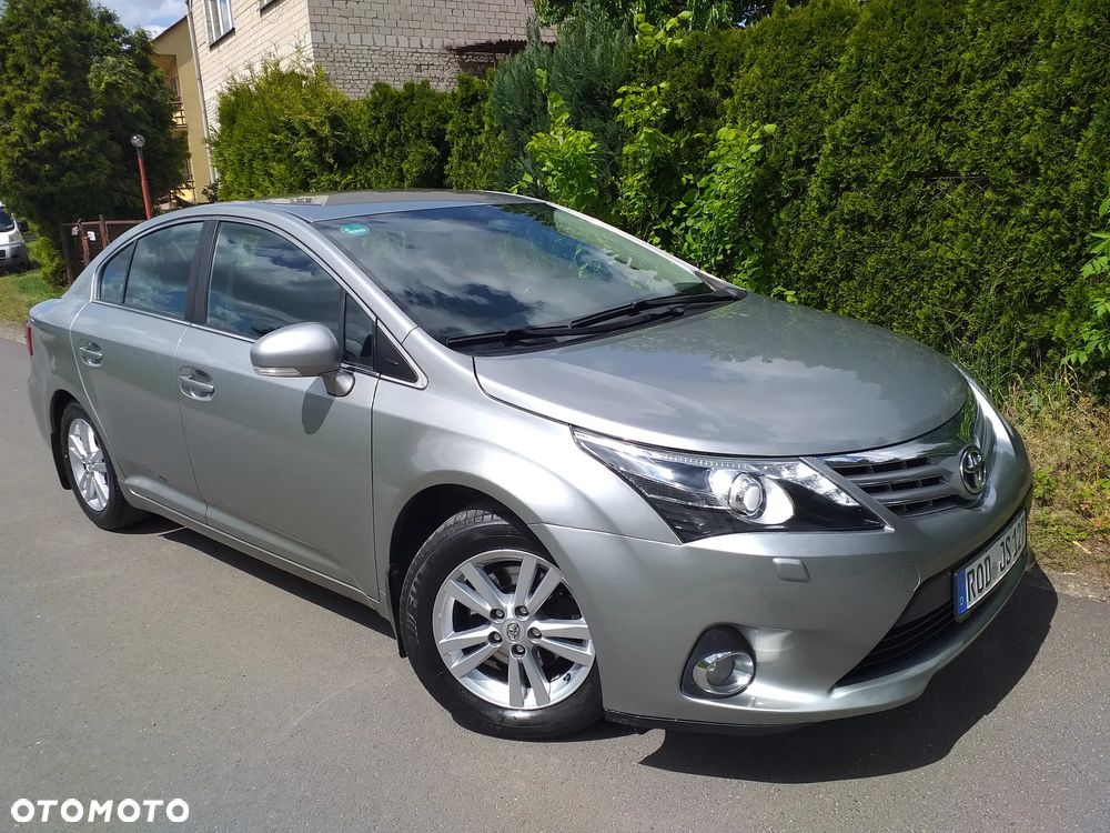 Toyota Avensis 1.8 Sol plus NAVI - 8