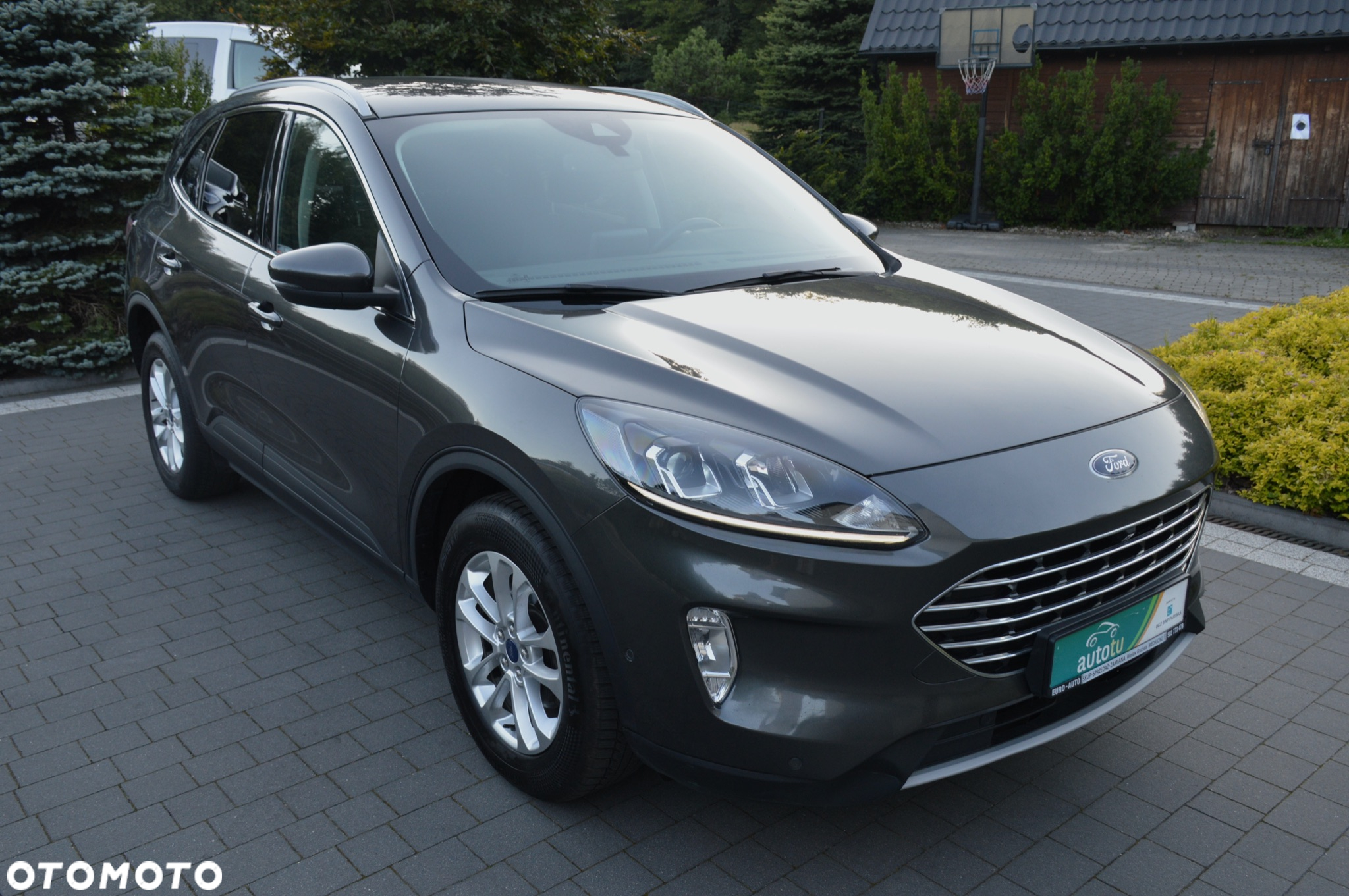 Ford Kuga 2.0 EcoBlue Hybrid TITANIUM - 10