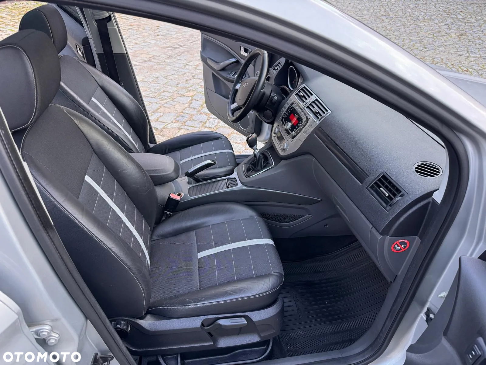 Ford Kuga 2.0 TDCi Titanium - 14