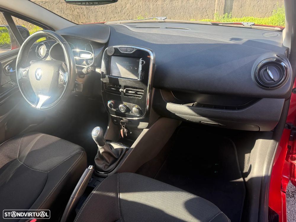 Renault Clio ENERGY TCe 90 Start & Stop Experience - 13