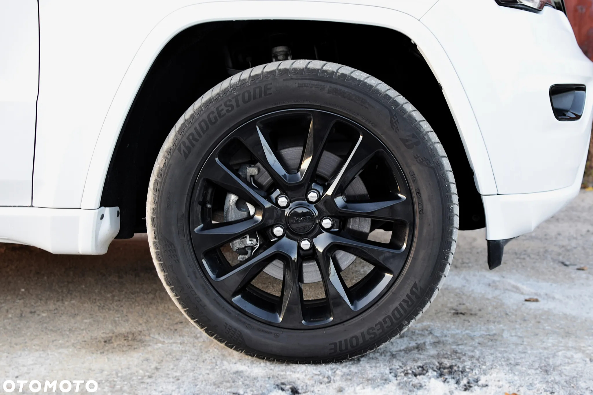 Jeep Grand Cherokee - 39