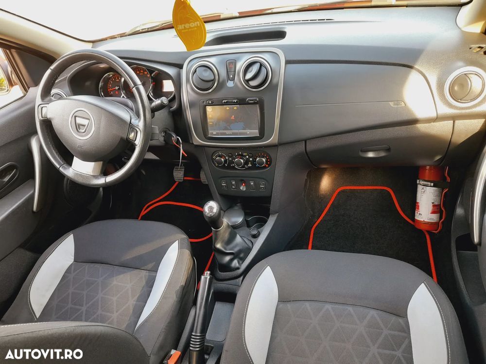 Dacia Sandero 1.5 90CP Stepway - 17
