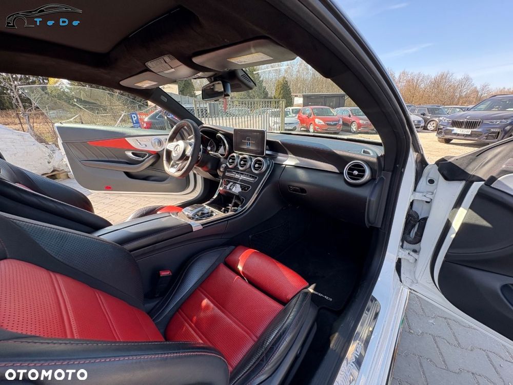 Mercedes-Benz Klasa C AMG 63 S AMG Speedshift 7G-MCT Edition 1 - 17