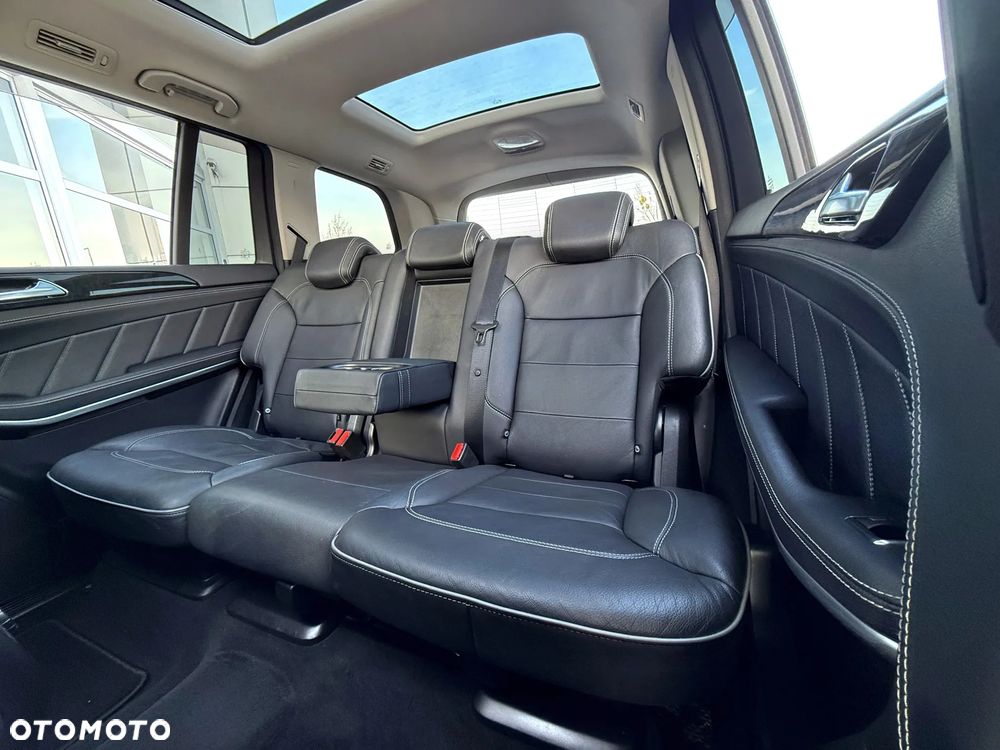 Mercedes-Benz GL 500 4-Matic - 17