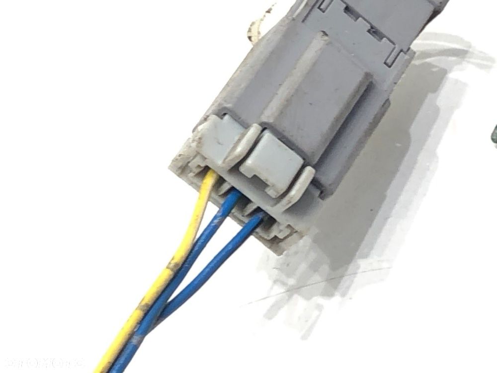 LUSTERKO PRAWY - 86.00 PLN - HONDA JAZZ II (GD_, GE3, GE2) 2001 - 2008 1.5 (GD3) 81 kW [110 KM] - 6