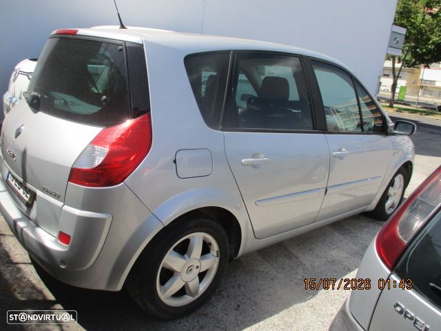 Renault Scénic 1.5 dCi Dynamique S - 3