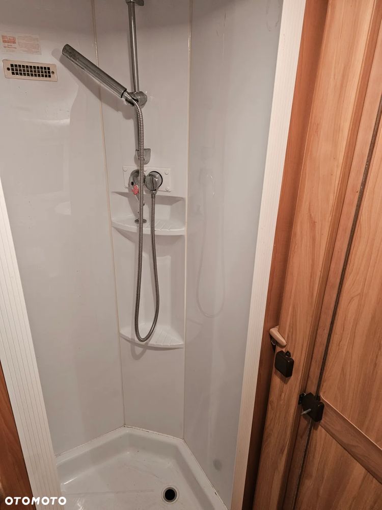 Hobby - FLEETWOOD. DMC-1350. WŁĄCZ FILMIK ! WERSJA VIP ! 2 SYPIALNIE. 4-6 os. ŁAZIENKA. NOWY SOLAR i PRZEDSIONEK ! - 32