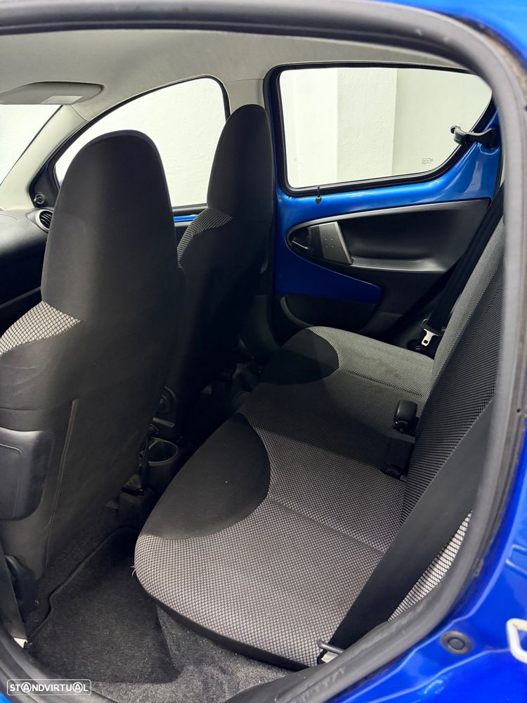 Toyota Aygo 1.0 Blue Edition - 11