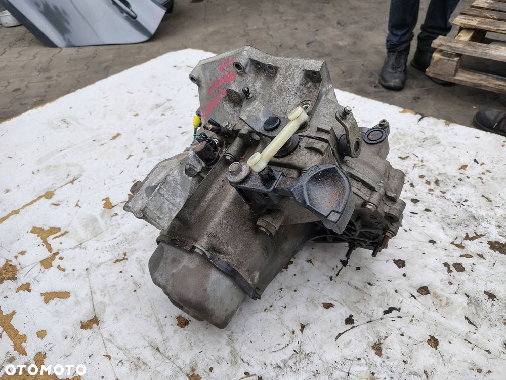 SKRZYNIA 5 BIEGÓW 20A701 PEUGEOT 208 FL1.2 PURETECH - 6