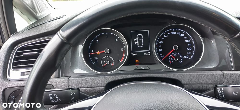 Volkswagen Golf - 13